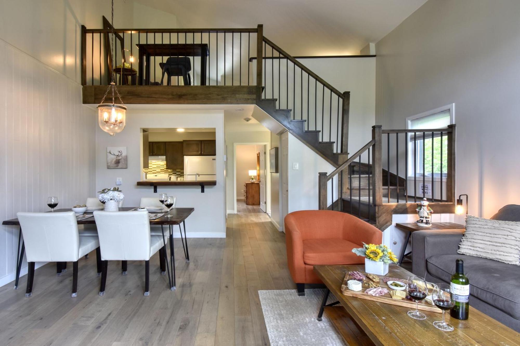 Stunning Condo - View On Lake Tremblant & Mountain Mont-Tremblant Kültér fotó