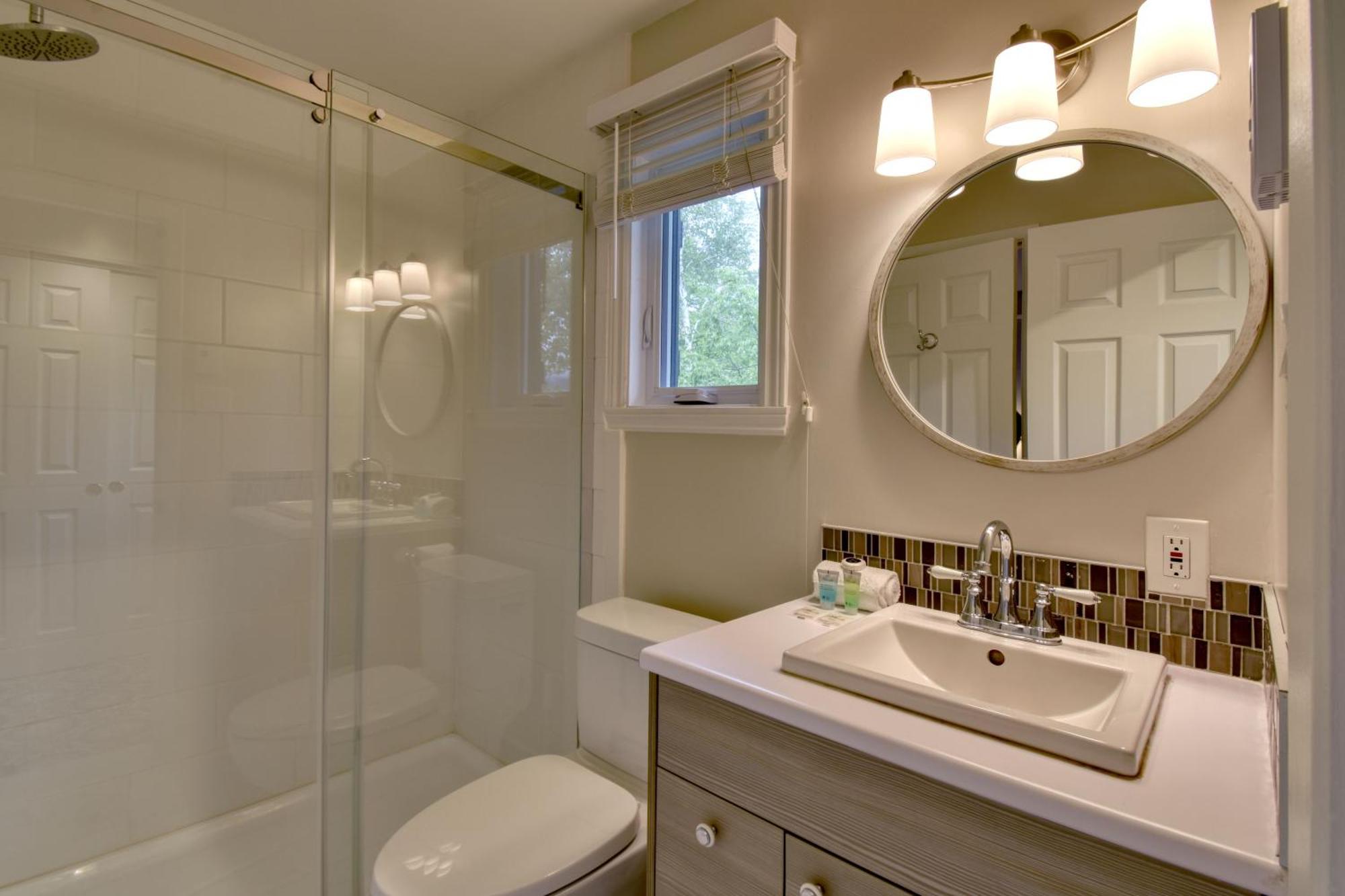 Stunning Condo - View On Lake Tremblant & Mountain Mont-Tremblant Kültér fotó