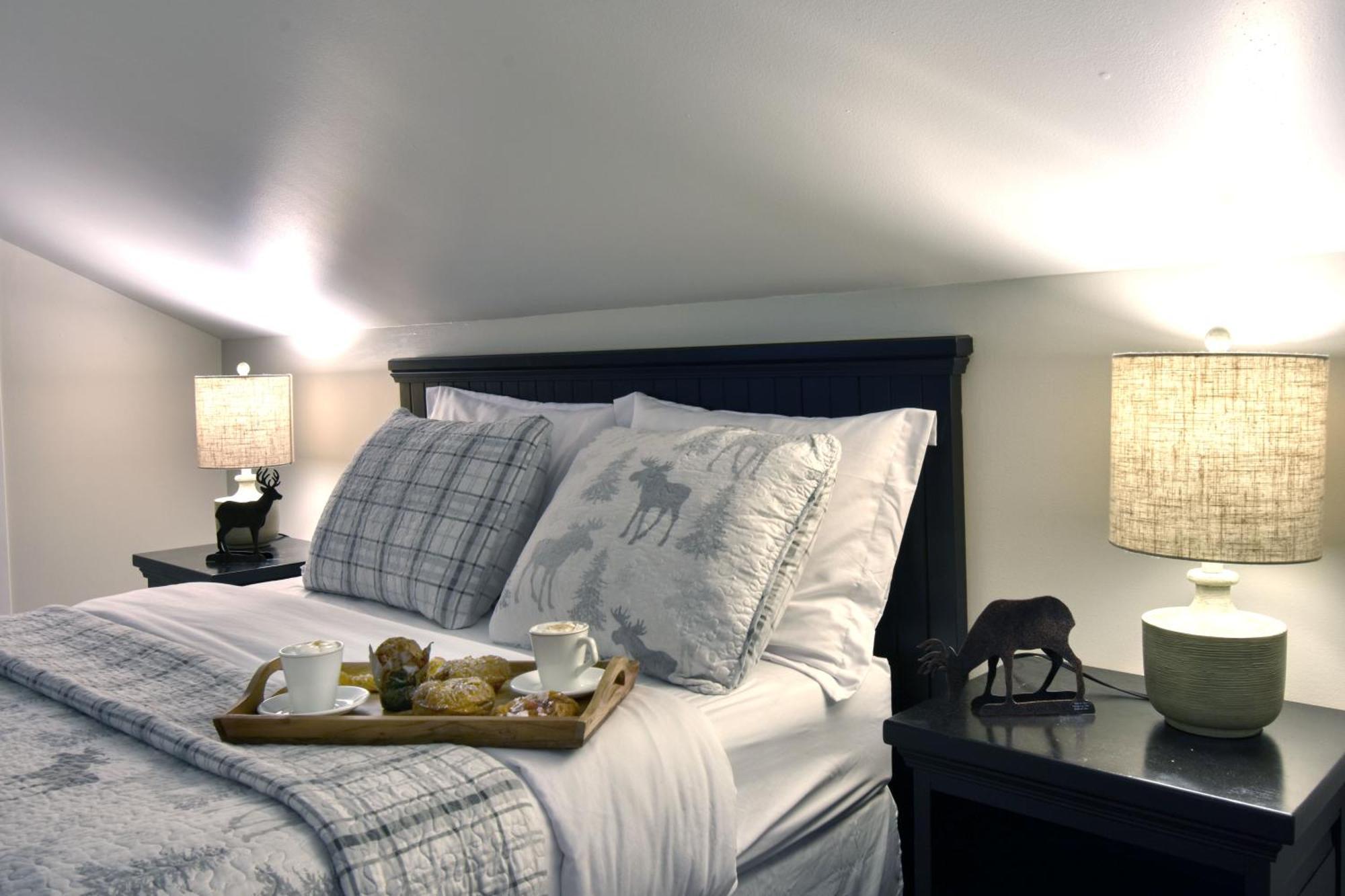 Stunning Condo - View On Lake Tremblant & Mountain Mont-Tremblant Kültér fotó