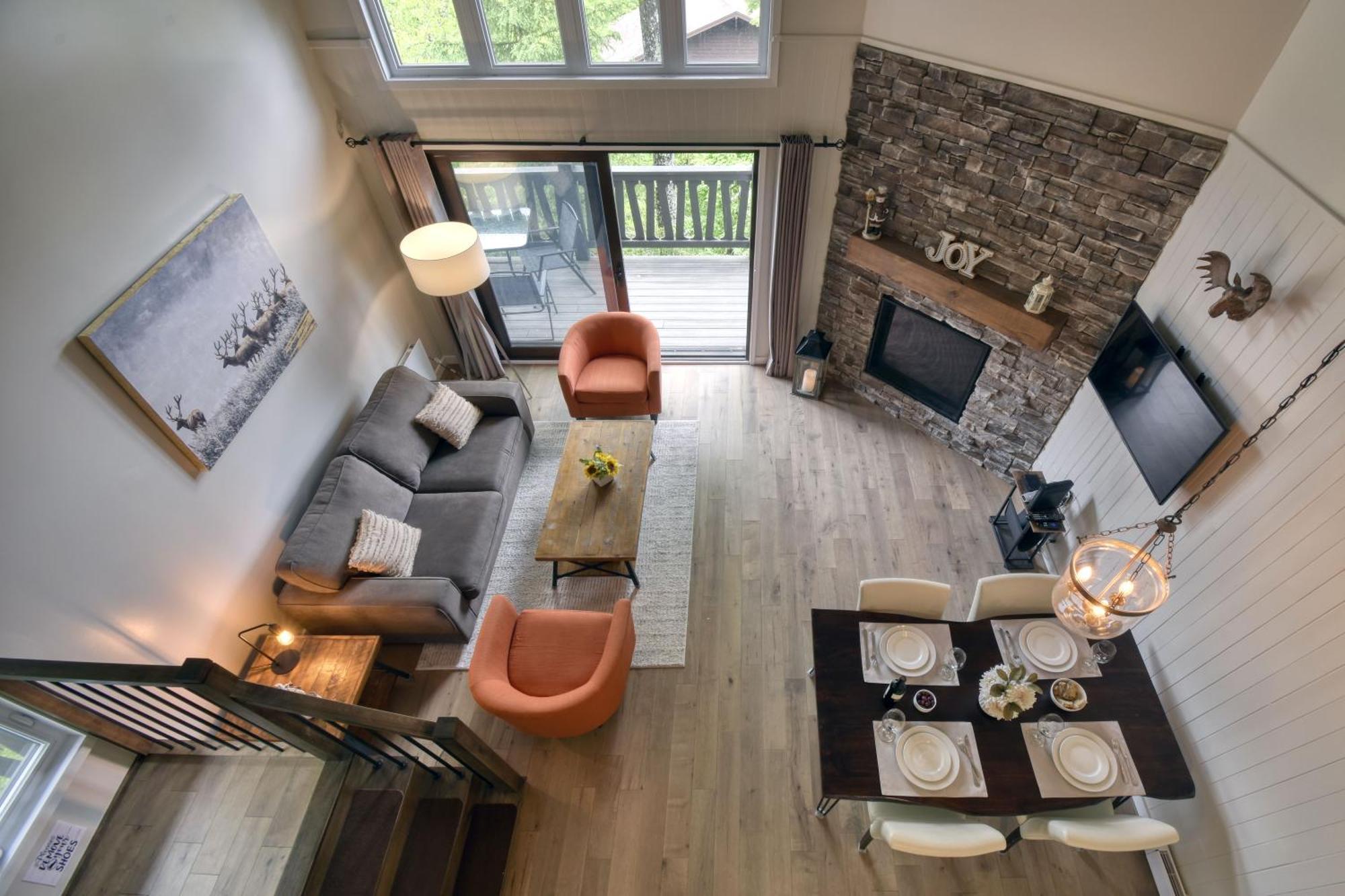 Stunning Condo - View On Lake Tremblant & Mountain Mont-Tremblant Kültér fotó